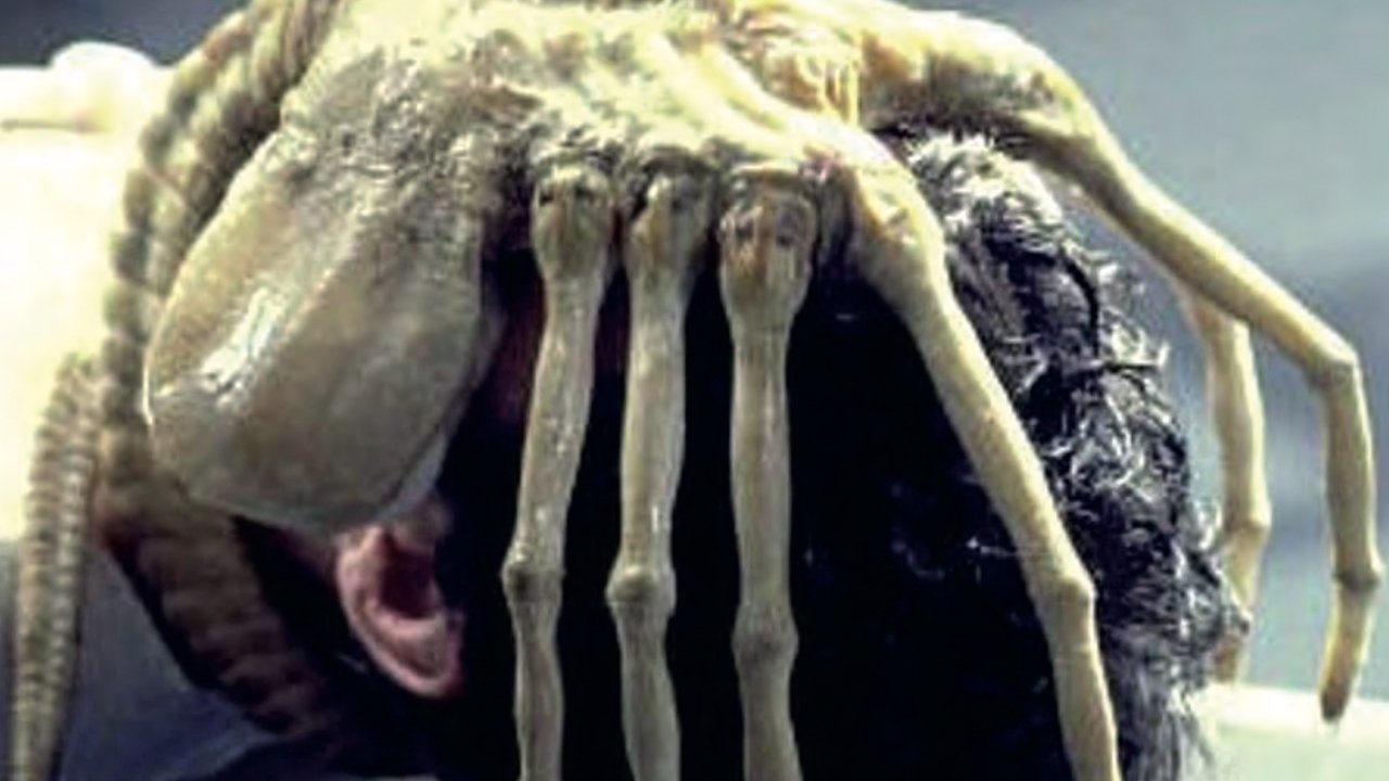 Alien, Terror in Space Movie Screenshot 5