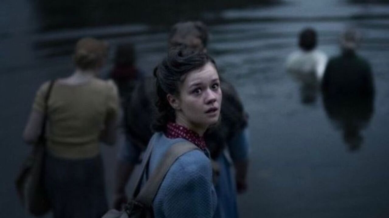 Sound of Falling Movie Screenshot 3