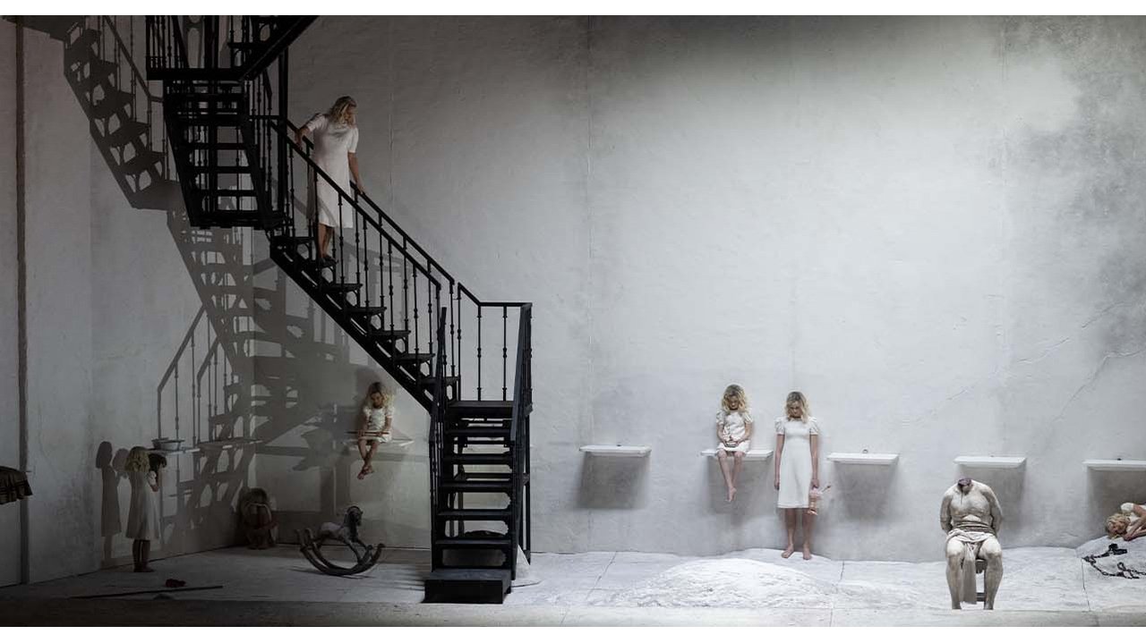 The Metropolitan Opera: Salome Movie Screenshot 1